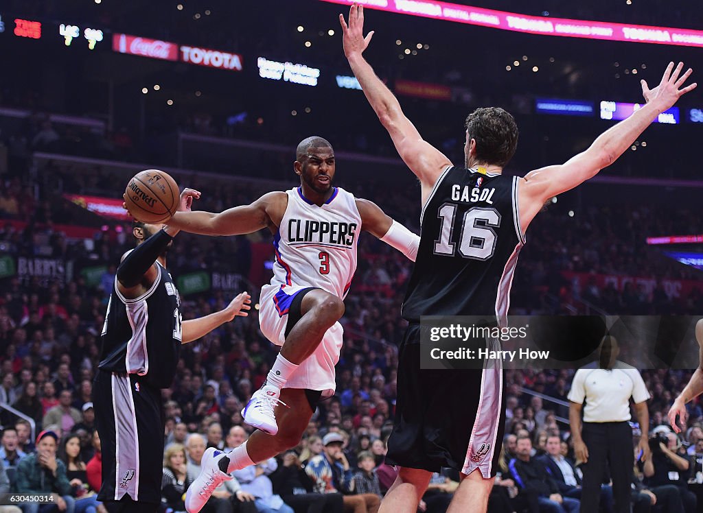 San Antonio Spurs v Los Angeles Clippers