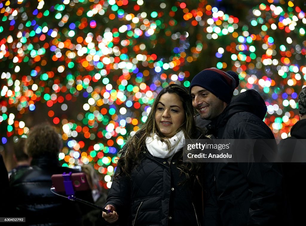 Christmas preparations in New York