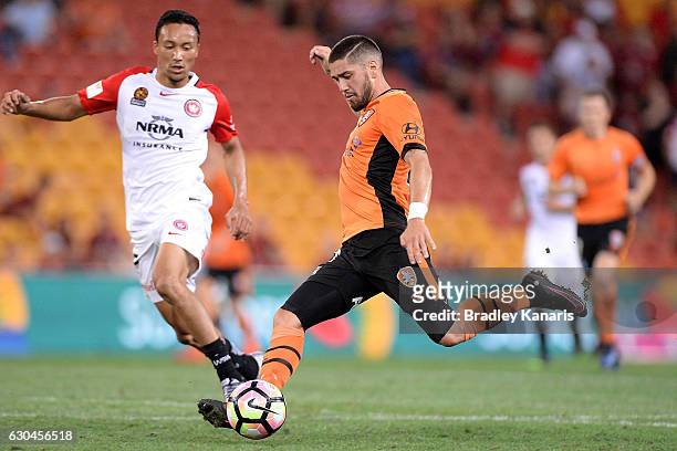 Dimitri Petratos of the Roar in action during the round 22 A-League match between Brisbane Roar and Western Sydney Wanderers at Suncorp Stadium on...