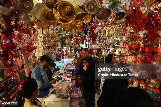 5,671 Khan Market Photos and Premium High Res Pictures - Getty Images