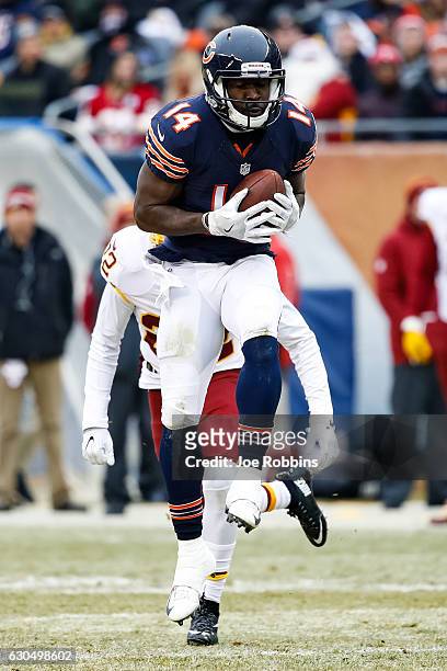 Deonte Thompson of the Chicago Bears catches a pass in the first quarter against the Washington Redskins at Soldier Field on December 24, 2016 in...