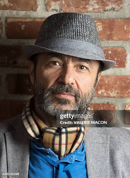 Syrian actor Jay Abdo poses in Hollywood, California, on December 22, 2016. / AFP / VALERIE MACON