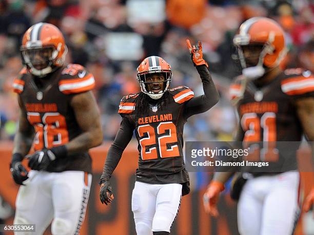 Cornerback Tramon Williams of the Cleveland Browns signals to the defense during a game against the San Diego Chargers on December 24, 2016 at...