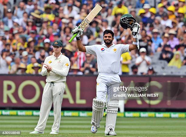 Azhar Ali R&b 915 Pakistan Batsman Azhar Ali Stock Photos, High-Res Pictures, and ...