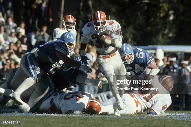 Clemson Jeff McCall in action, rushing vs North Carolina at Kenan Memorial Stadium. Chapel Hill, NC 11/7/1981 CREDIT: Paul Kennedy