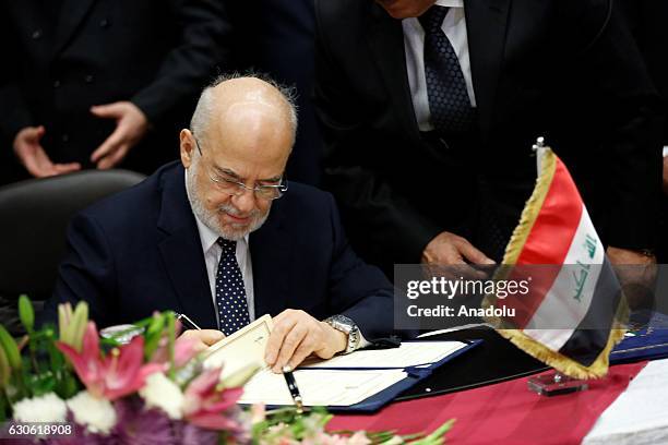 265 Khalid Ibrahim Stock Photos, HighRes Pictures, and Images Getty