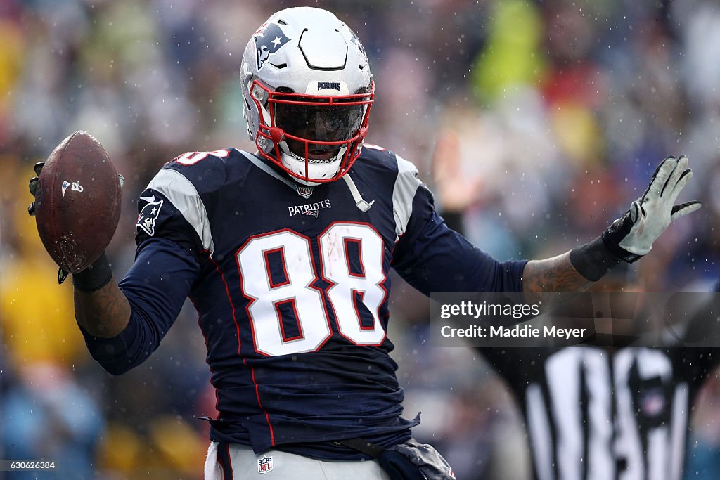 New York Jets v New England Patriots