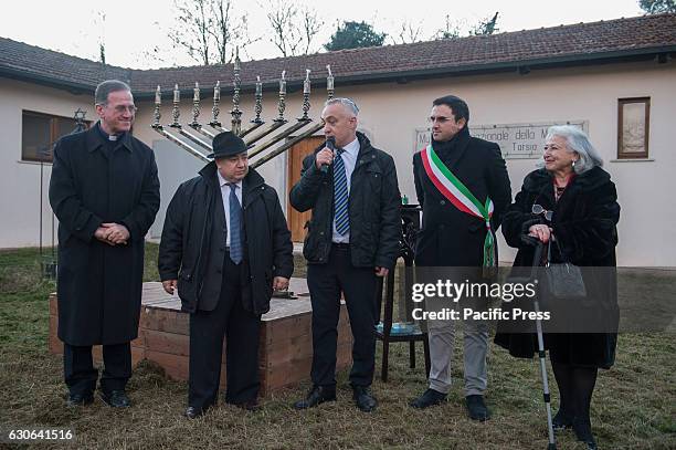 Moment of manifestation with the local priest , the chief rabbi of Naples and Southern Italy Umberto Piperno , the mayor of Tarsia, Roberto Ameruso...
