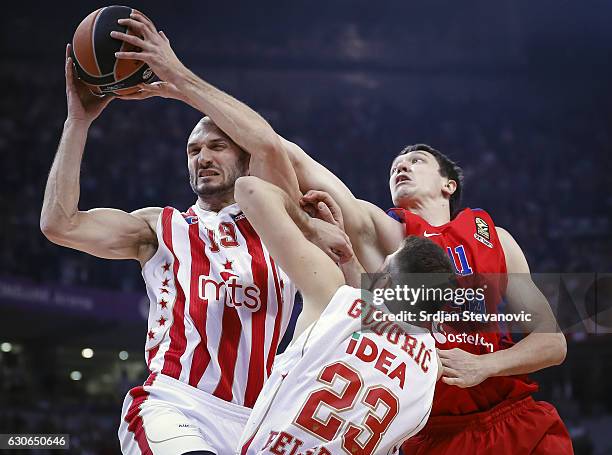 Marko Simonovic of Crvena Zvezda jump for the ball against Semen Antonov of CSKA Moscow during the 2016/2017 Turkish Airlines Euroleague Regular...