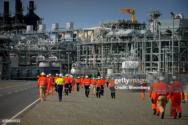Qgc Shell Australia Australian Gas Plant Photos and Premium High Res Pictures - Getty Images
