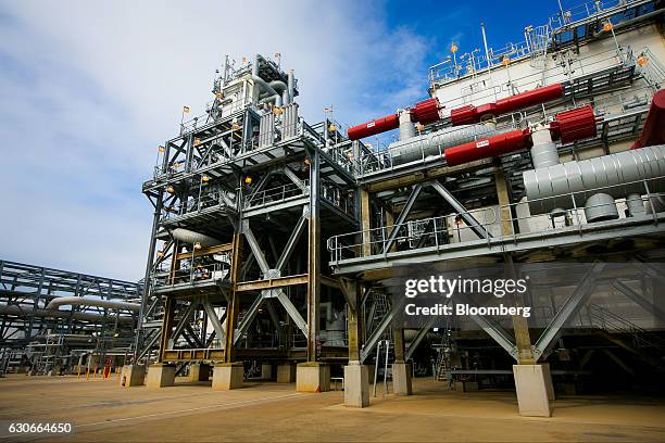 Qgc Shell Australia Australian Gas Plant Photos et images de collection - Getty Images