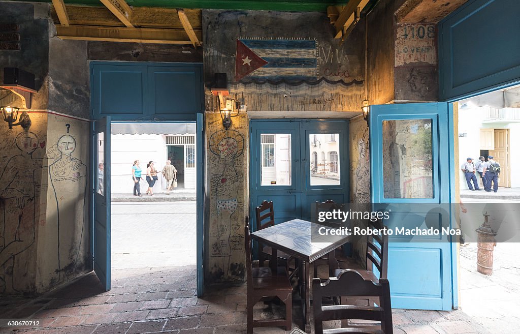 Cuba Travel and Tourism: Bar  "El Cambio" in the Ignacio...