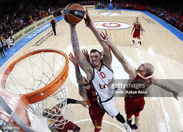 Daniel Theis, #10 of Brose Bamberg in action during the 2016/2017 Turkish Airlines EuroLeague Regular Season Round 15 game between Galatasaray...