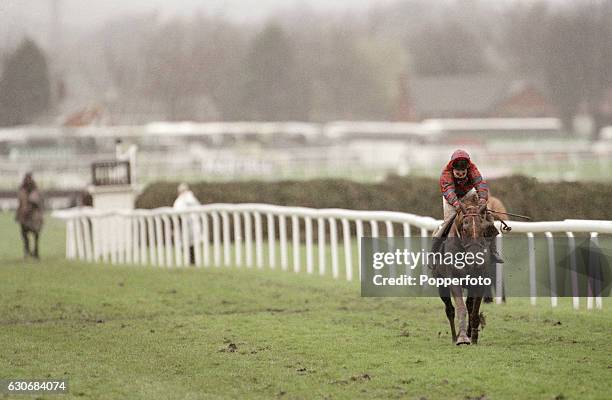 Winners Richard Guest riding Red Marauder with Timmy Murphy on Smarty a distant second during the Martell Grand National at Aintree on 7th Apri 2001.