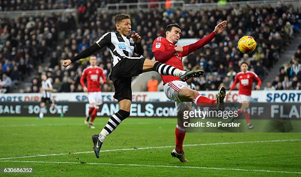 Dwight Gayle of Newcastle scores the second Newcastle goal during the Sky Bet Championship match between Newcastle United and Nottingham Forest at St...