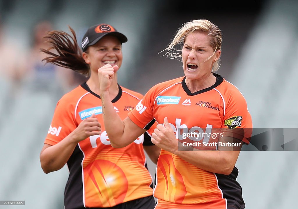 WBBL - Strikers v Scorchers
