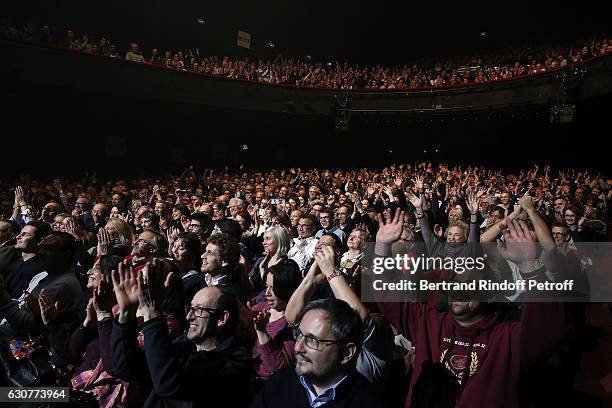 Illustration View of "Dany Boon des Hauts de France" Show at L'Olympia on December 31, 2016 in Paris, Franc