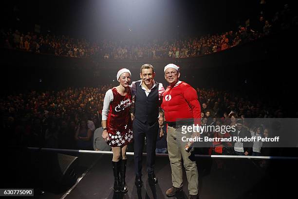 Dany Boon allows a proposal of Wedding on the stage during "Dany De Boon des Hauts de France" Show at L'Olympia on January 01, 2017 in Paris, France