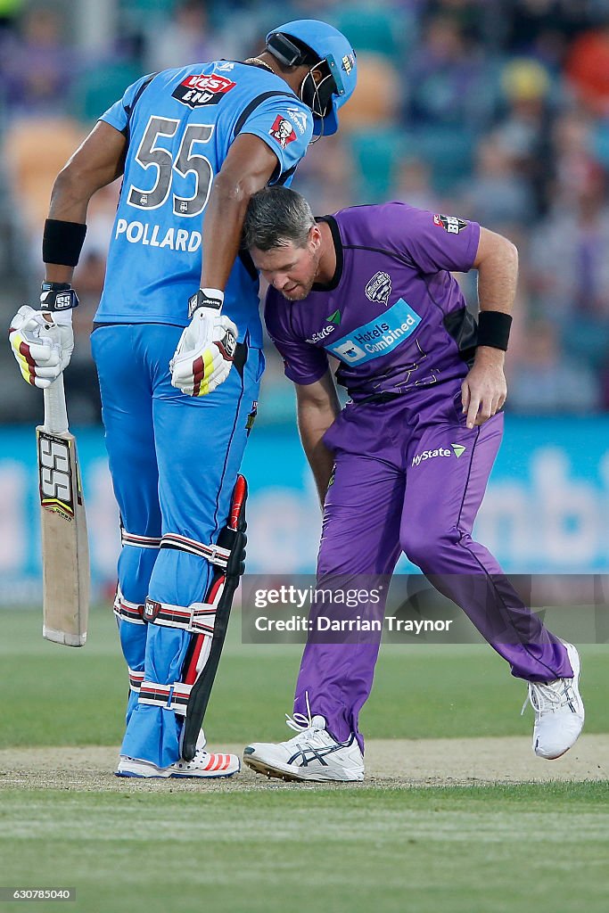 Big Bash League - Hurricanes v Strikers