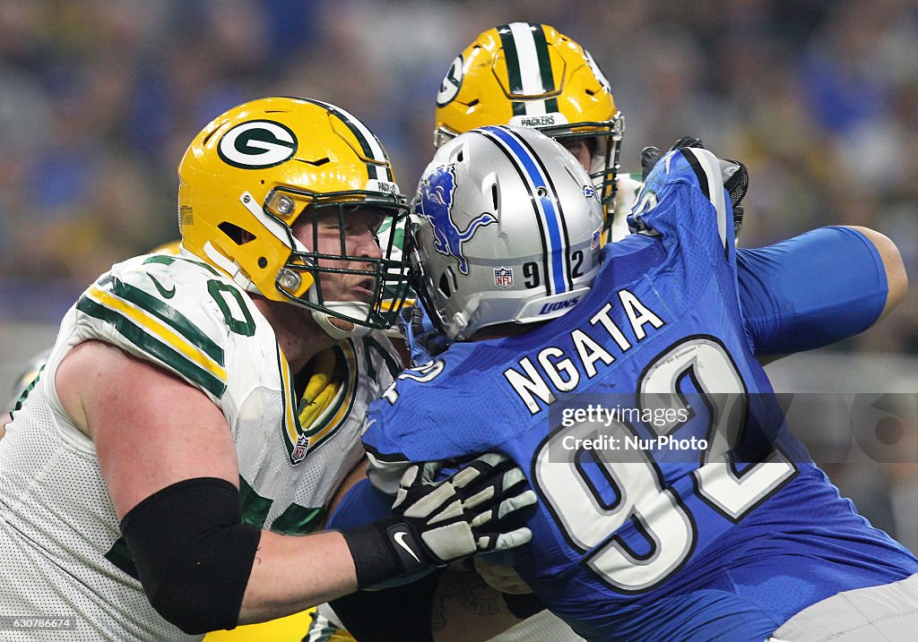 Green Bay Packers v Detroit Lions