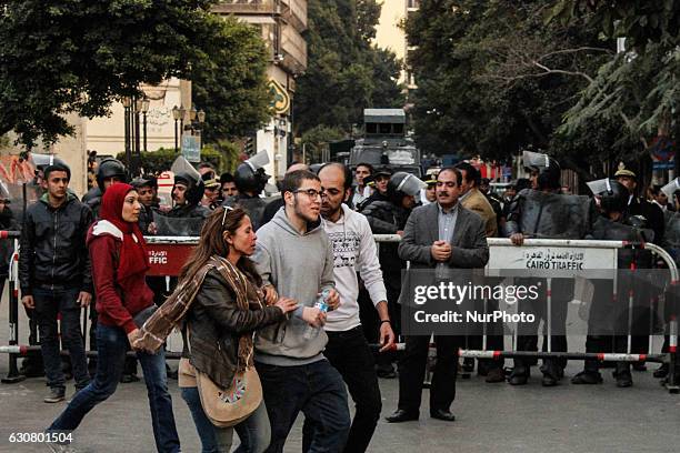 Clashes between Protesters the decision to hand over control of two islands &quot; tiran and sanafir &quot; to Saudi Arabia and the police in front...