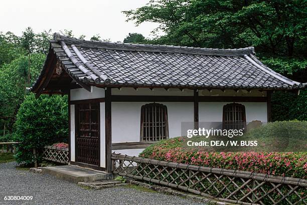 Pavilion in the Ryoan-ji Zen temple, Kyoto , Kansai. Japan, 15th century.