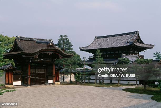 Garden in front of the Shinden pavilion, Ninna-ji temple, Ukyo-ku, Kyoto , Kansai. Japan, 9th-17th century.