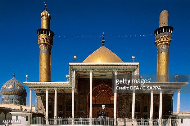 Golden Dome or Al-Askari mosque, before the attacks in 2006 and 2007, Samarra. Iraq, 10th-12th century.