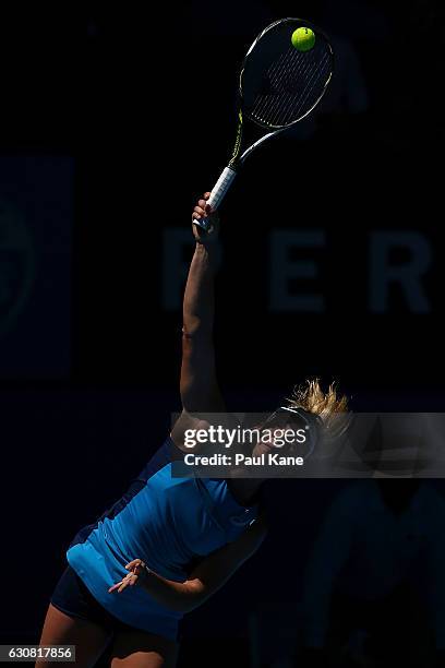 Coco Vandeweghe of the United States serves to Lara Arruabarrena of Spain during the women's singles match on day three of the 2017 Hopman Cup at...