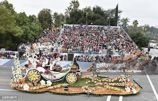 The Miracle Gro float participates in the 128th Tournament of Roses Parade Presented by Honda on January 2, 2017 in Pasadena, California.