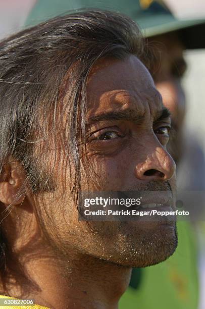 Shoaib Akhtar of Pakistan during the 5th One Day International between England and Pakistan at Edgbaston, Birmingham, 10th September 2006.