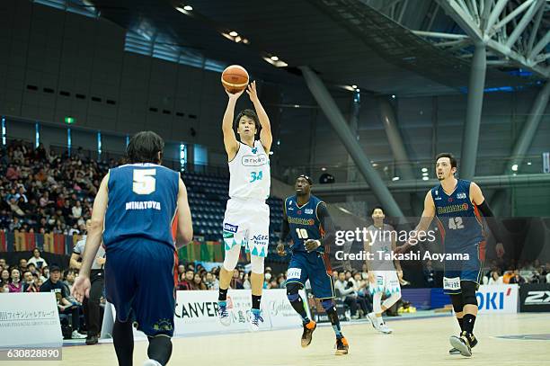 Kouki Yabuuchi of the Kyoto Hannaryz goes up for a shot during the B. League game between Yokohama B-Corsairs and Kyoto Hannaryz at Yokohama...