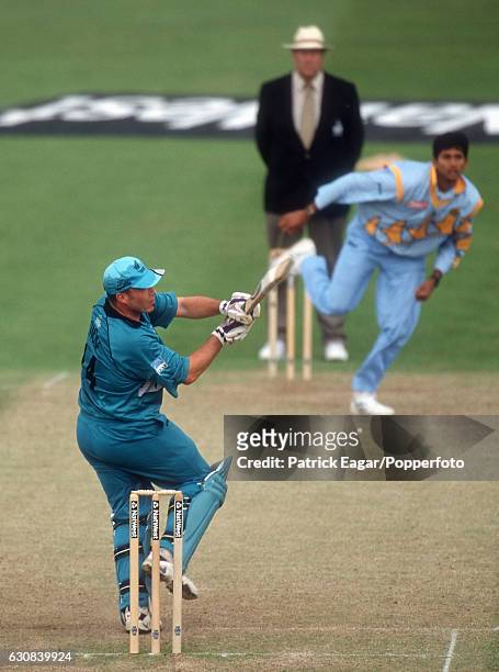 Roger Twose batting for New Zealand during the World Cup Super Six match between India and New Zealand at Trent Bridge, Nottingham, 12th June 1999....