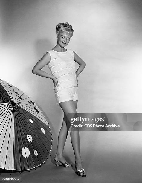 Who Was Cynthia Lynn Married To Heroes 1965 Photos and Premium High Res Pictures - Getty Images