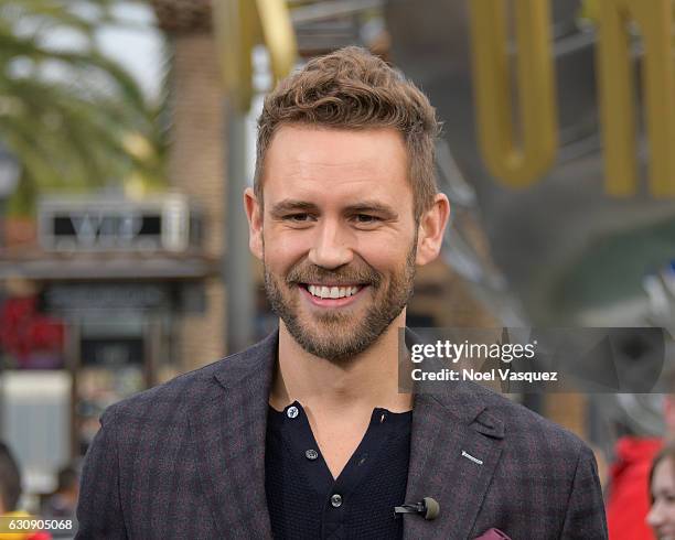 Nick Viall visits "Extra" at Universal Studios Hollywood on January 3, 2017 in Universal City, California.