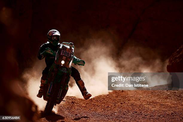 Lyndon Poskitt of Great Britain and KTM rides a 450 Rally KTM bike during stage three of the 2017 Dakar Rally between San Miguel de Tucuman and San...