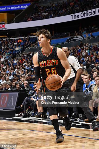 Kyle Korver of the Atlanta Hawks handles the ball against the Orlando Magic on January 4, 2017 at Amway Center in Orlando, Florida. NOTE TO USER:...