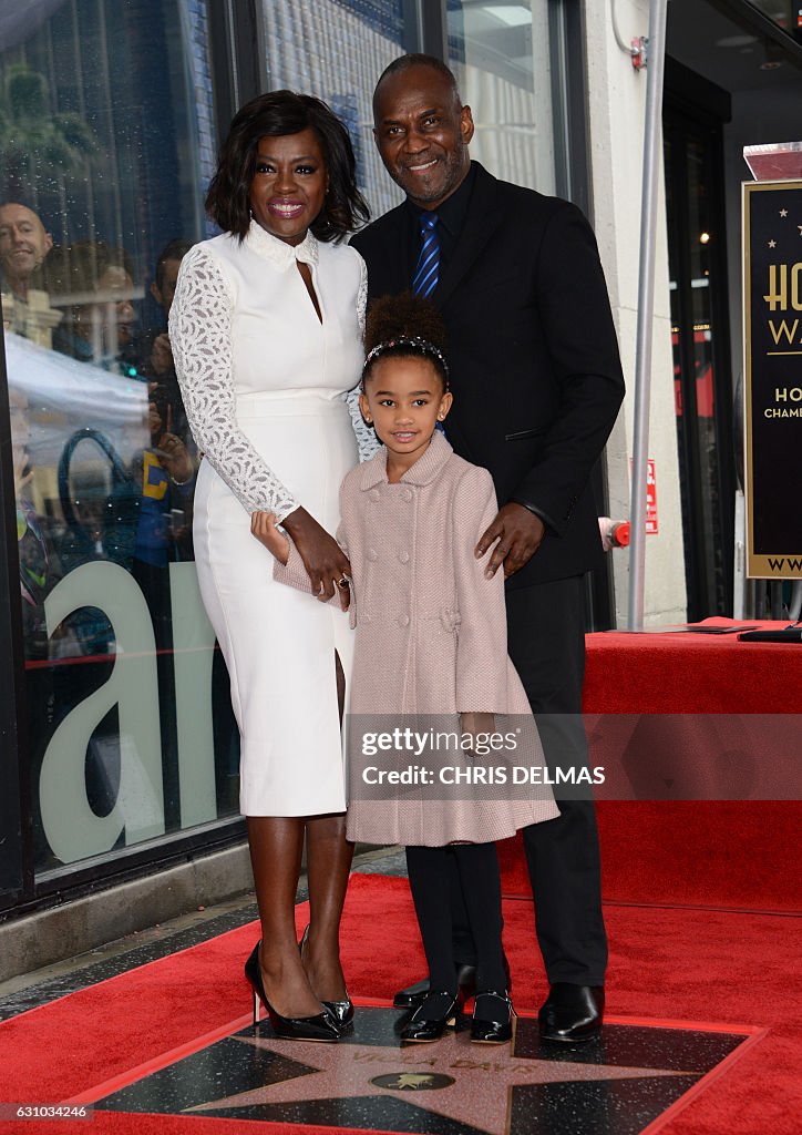 US-ENTERTAINMENT-WALK OF FAME-DAVIS