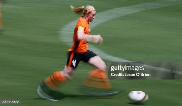 Clare Polkinghorne of the Roar in action during her 100th game during the round 11 W-League match between the Brisbane Roar and the Western Sydney...