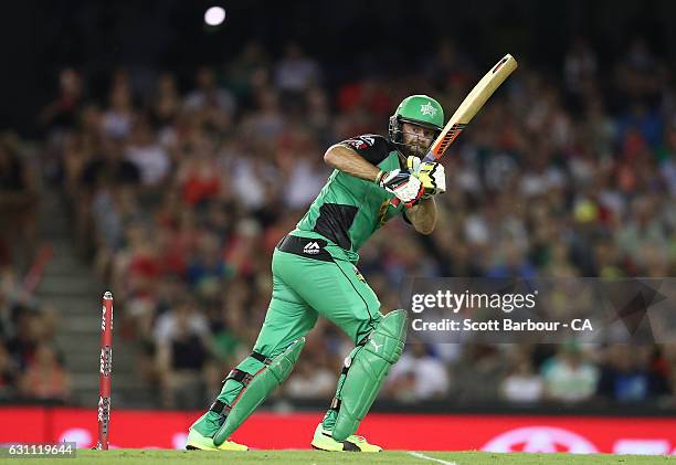 Rob Quiney of the Stars bats during the Big Bash League match between the Melbourne Renegades and the Melbourne Stars at Etihad Stadium on January 7,...