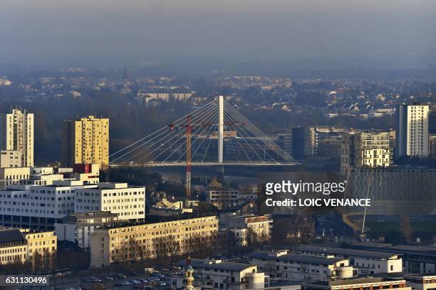 Picture taken on January 6, 2017 shows the Eric-Tabarly bridge in Nantes, western France. / AFP PHOTO / LOIC VENANCE