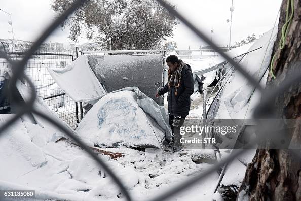 TOPSHOT-GREECE-EUROPE-MIGRANTS-WEATHER-SNOW TOPSHOT-GREECE-EUROPE-MIGRANTS-WEATHER-SNOW