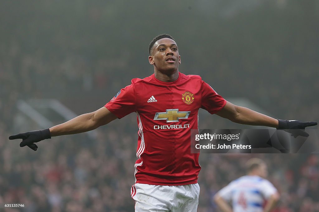 Manchester United v Reading - The Emirates FA Cup Third Round