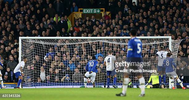 Romelu Lukaku of Everton scores to make it 1-0 during the FA Cup third round tie between Everton and Leicester City at Goodison Park on January 07,...