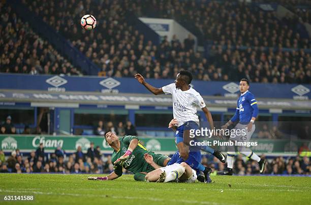 Ahmed Musa of Leicester City scores past Joel Robles of Everton to make it 1-1 during the FA Cup third round tie between Everton and Leicester City...