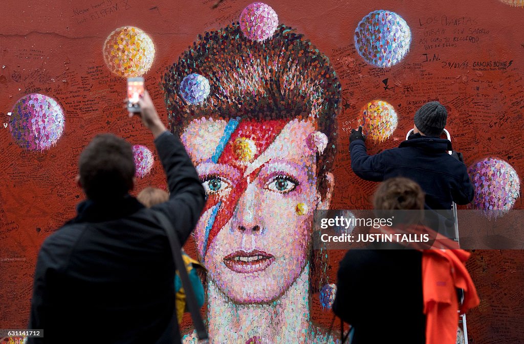 BRITAIN-ENTERTAINMENT-MUSIC-BOWIE-ANNIVERSARY