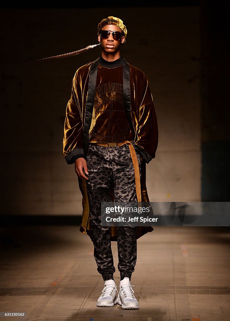 Astrid Andersen - Runway - LFW Men's January 2017