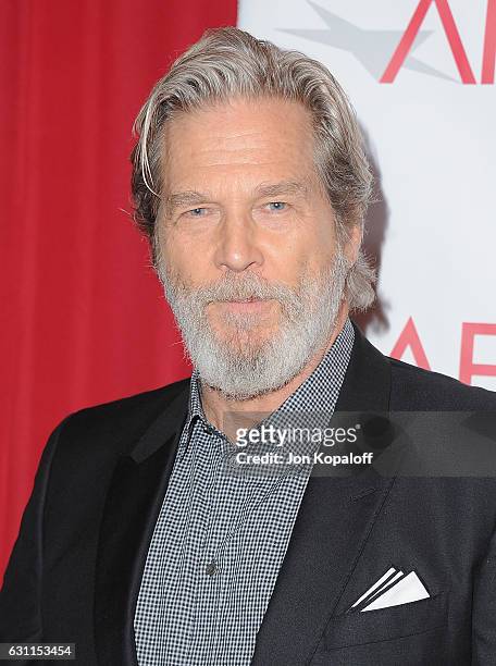 Actor Jeff Bridges arrives at the 17th Annual AFI Awards at Four Seasons Hotel Los Angeles at Beverly Hills on January 6, 2017 in Los Angeles,...