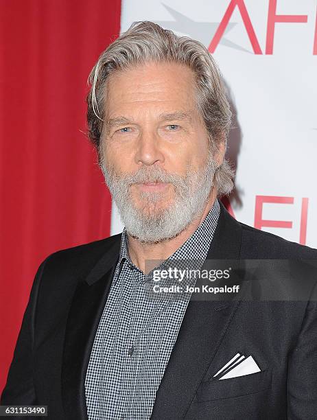 Actor Jeff Bridges arrives at the 17th Annual AFI Awards at Four Seasons Hotel Los Angeles at Beverly Hills on January 6, 2017 in Los Angeles,...