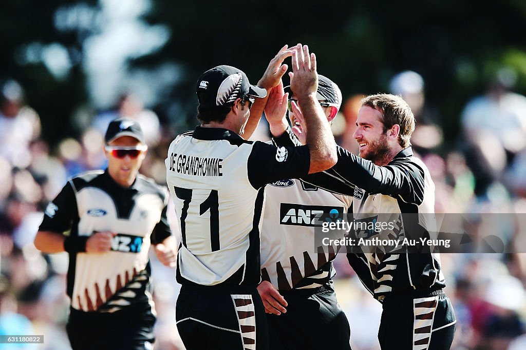 New Zealand v Bangladesh - 3rd T20